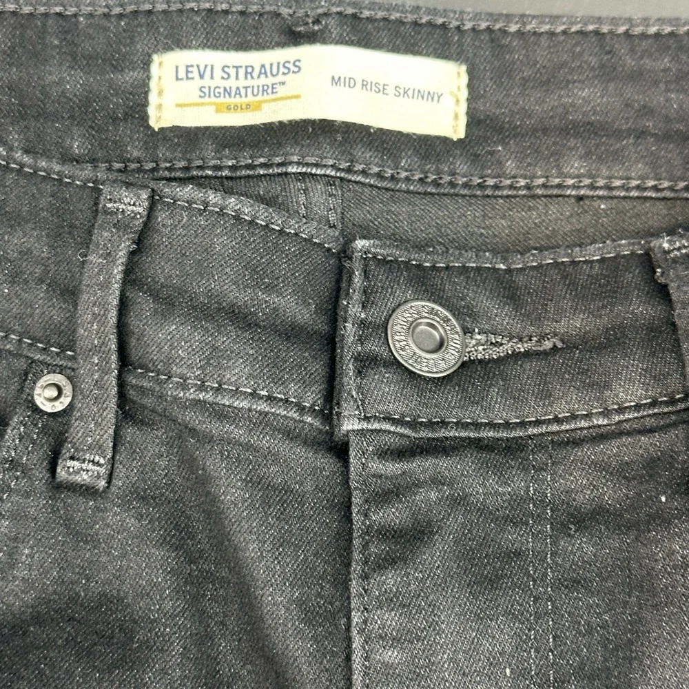 Levi's Black‎ Cutoff Mid Rise Denim Shorts Sz 6